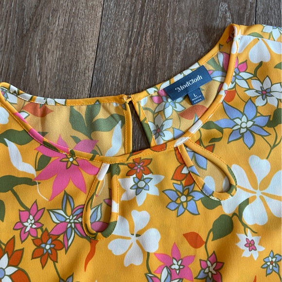 ModCloth top - Picture 2 of 4